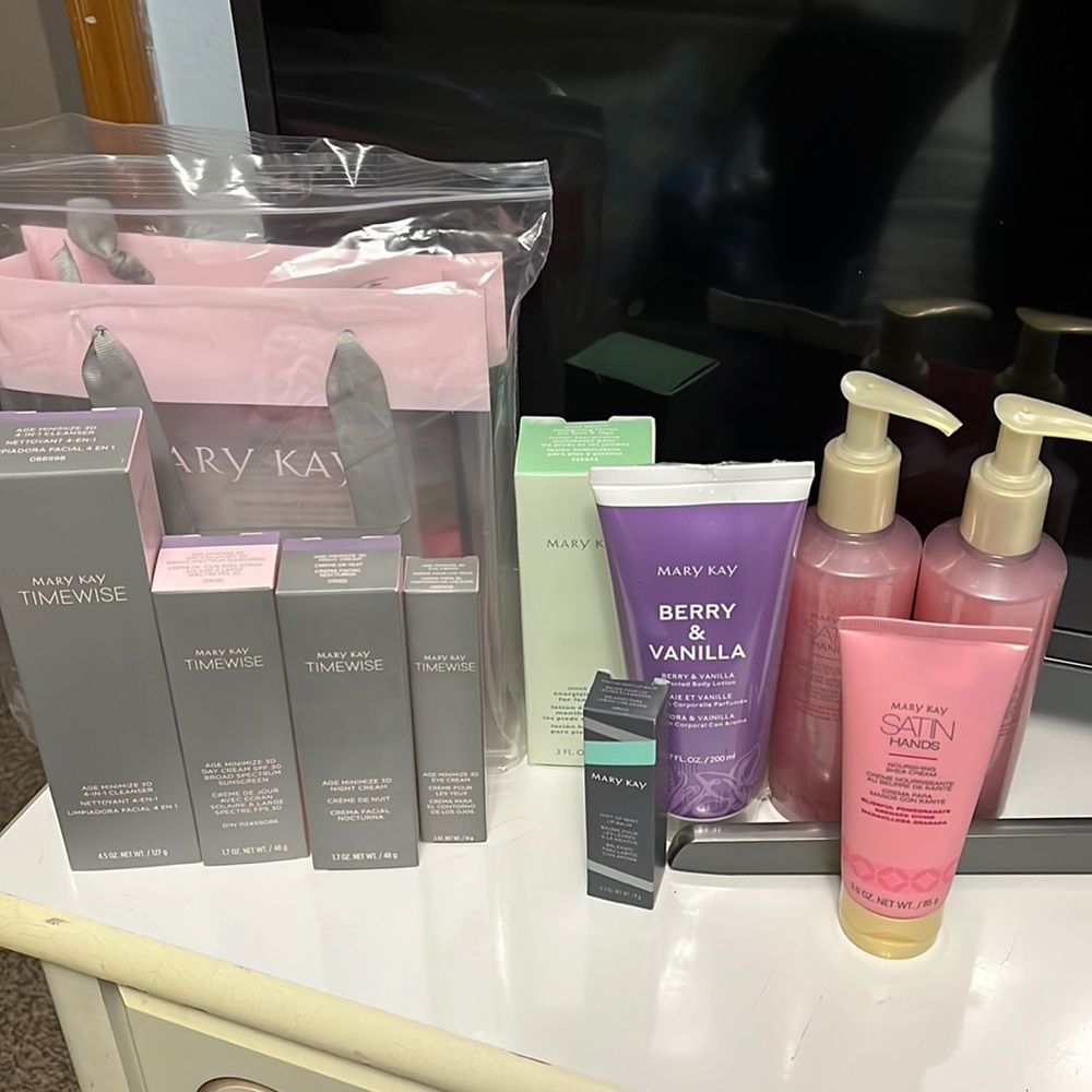 Mary Kay 10 pc Lot New